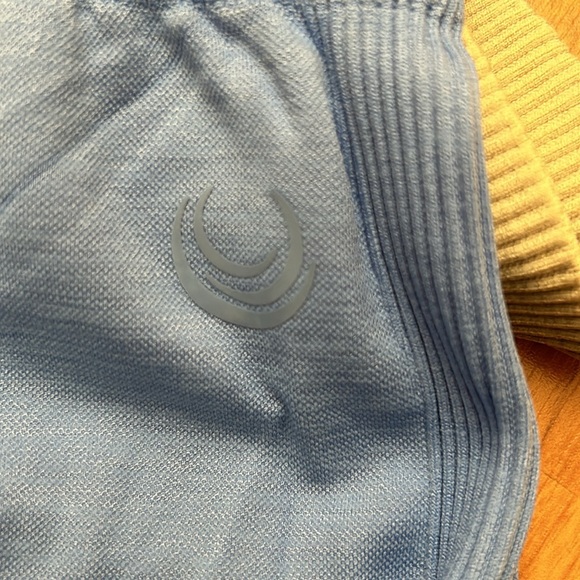 Lazuli Label Scrunch Sculpt Shorts Bundle - Picture 4 of 4